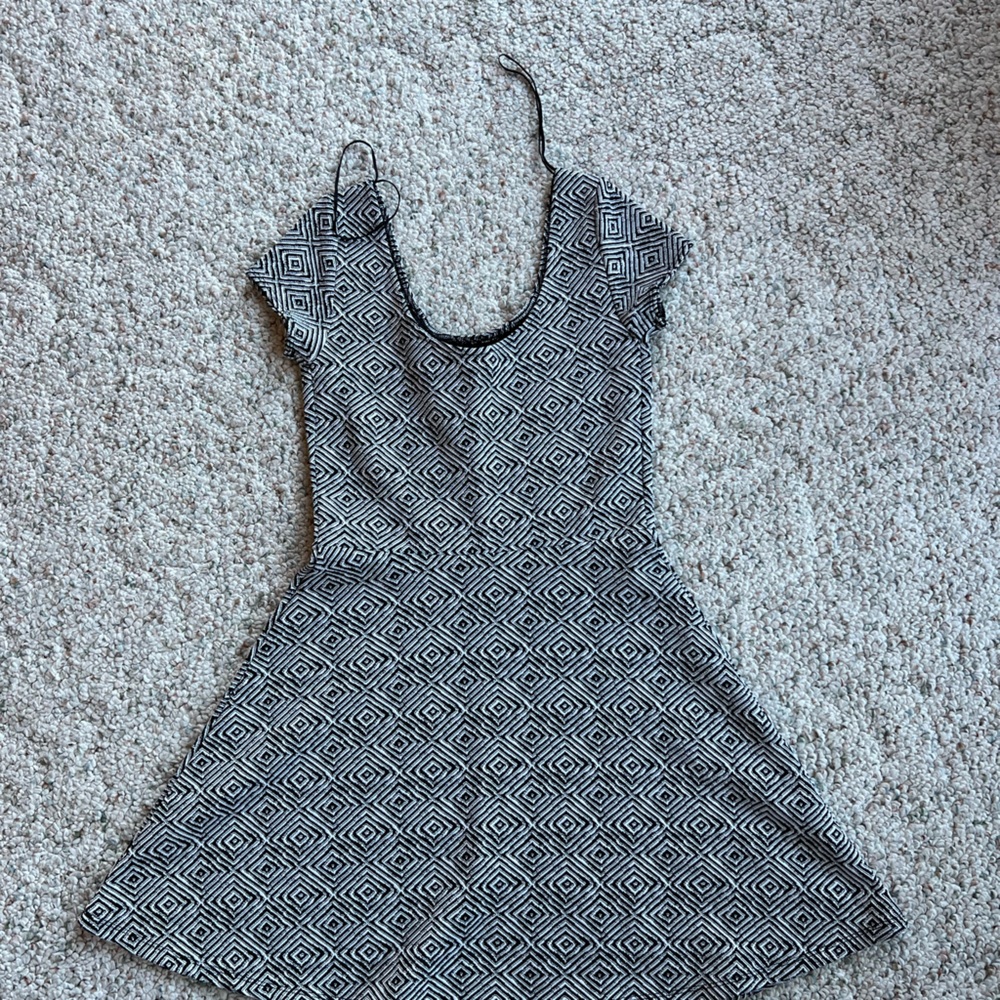 Short sleeve dress